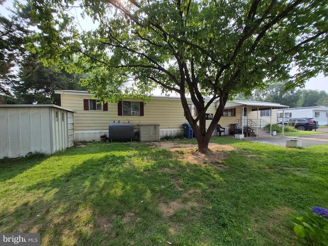 7313 HANSBURY DR, Morrisville, PA 19067