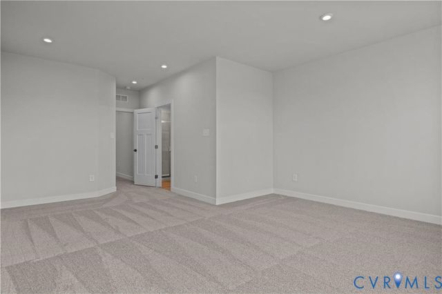 1 Calgary Ln, Chester, VA 23836