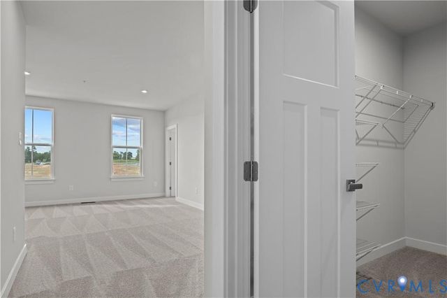 1 Calgary Ln, Chester, VA 23836