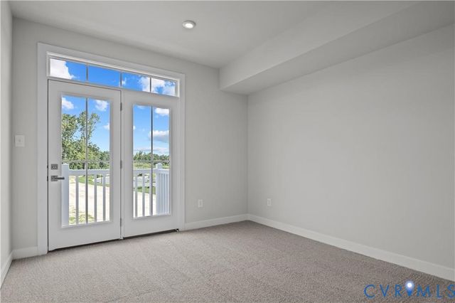 1 Calgary Ln, Chester, VA 23836