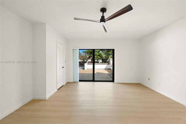 9002 SW 62nd Ter 7-D, Miami, FL 33173