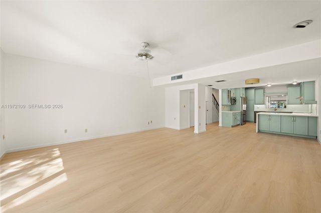 9002 SW 62nd Ter 7-D, Miami, FL 33173