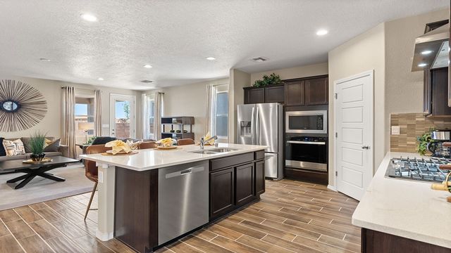 4106 Estrella Noche, Santa Fe, NM 87507