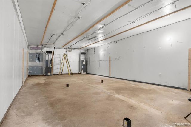 8411 Southfield Freeway, Detroit, MI 48228