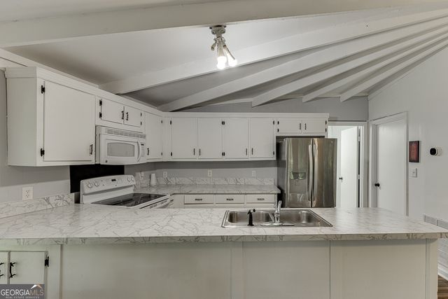 6440 Dogwood Way, Gainesville, GA 30506