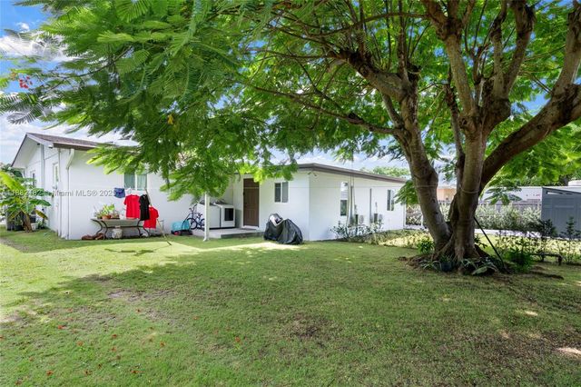 11831 SW 182nd Ter, Miami, FL 33177