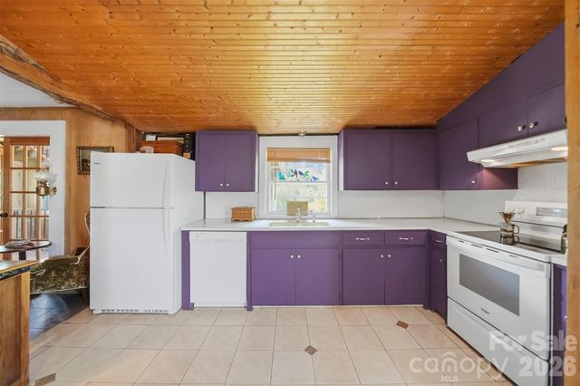 301 Corinth Church Circle, Casar, NC 28620