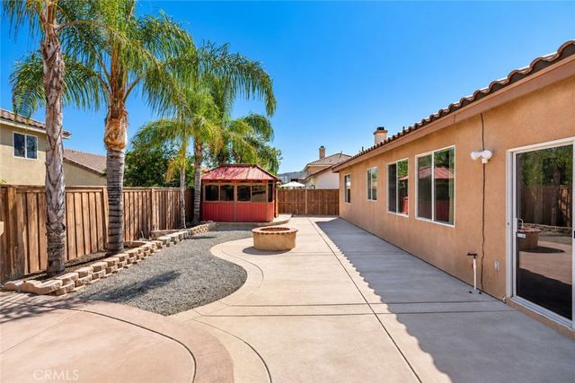 182 La Amistad, Hemet, CA 92545