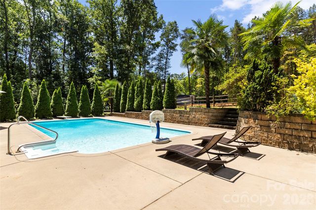 623 Normandy Road, Mooresville, NC 28117