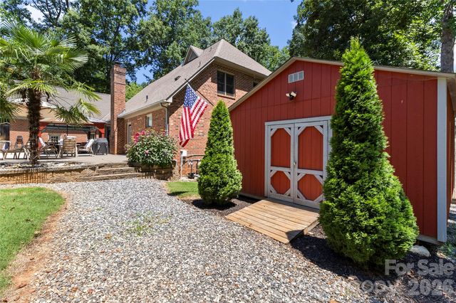 623 Normandy Road, Mooresville, NC 28117