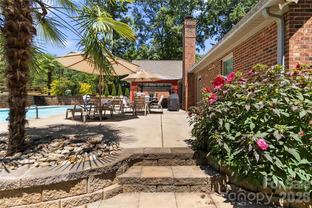 623 Normandy Road, Mooresville, NC 28117