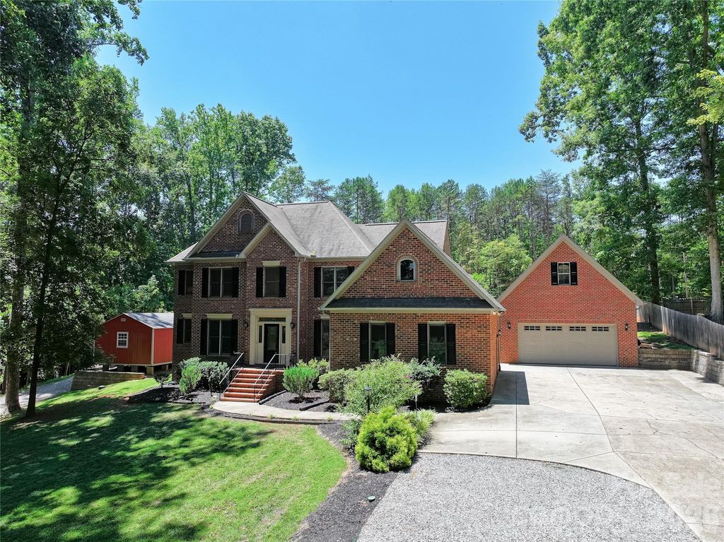 623 Normandy Road, Mooresville, NC 28117