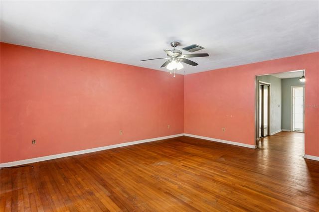 1022 S MILDRED AVENUE, Brooksville, FL 34601