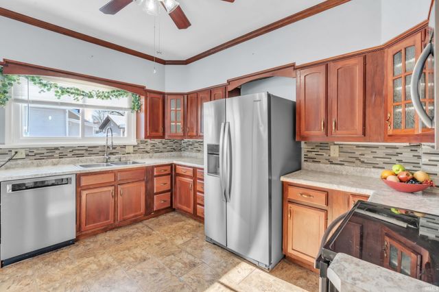 527 N State Street, Kendallville, IN 46755