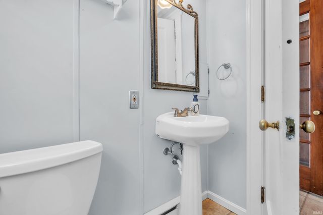 527 N State Street, Kendallville, IN 46755