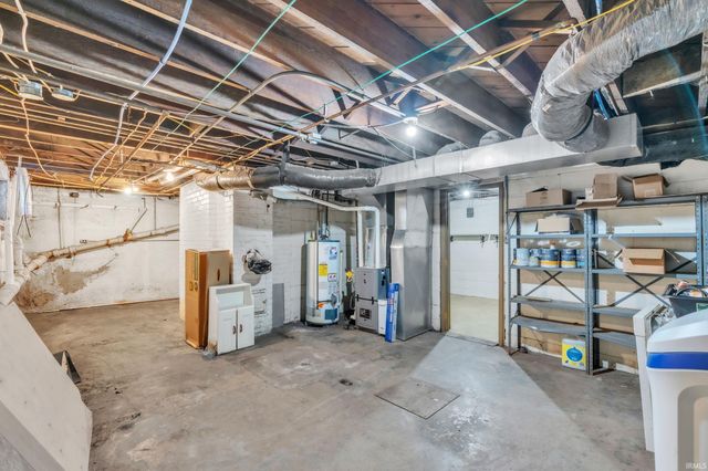 527 N State Street, Kendallville, IN 46755