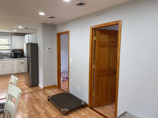208 W Nippersink Road, Round Lake, IL 60073