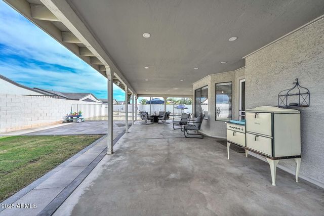 14353 N 76TH Drive, Peoria, AZ 85381