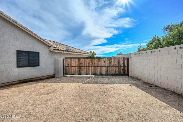 14353 N 76TH Drive, Peoria, AZ 85381