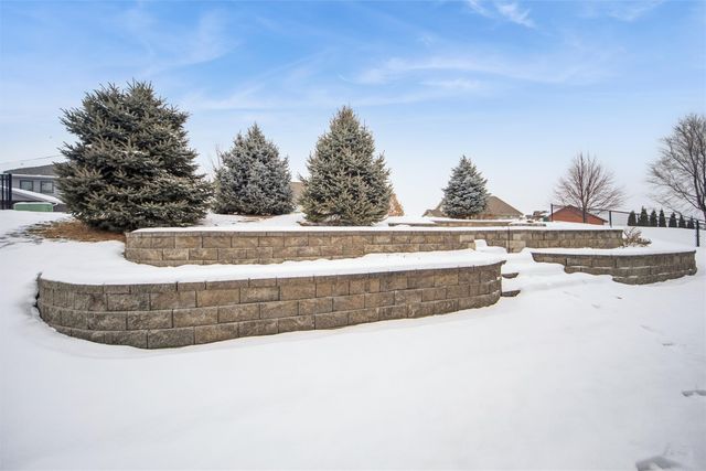 595 Whistling Court, Waukee, IA 50263