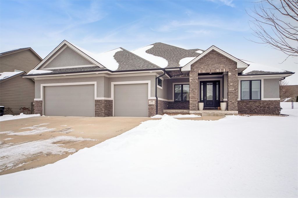 595 Whistling Court, Waukee, IA 50263