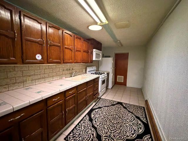 35 Milburn 5, Goshen, NY 10924