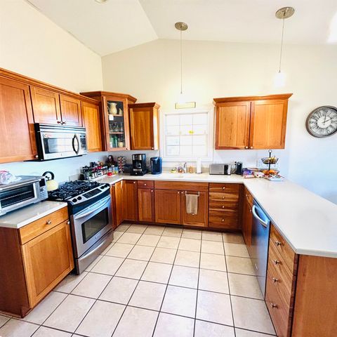 4515 Crossroads Drive, Bay City, MI 48706