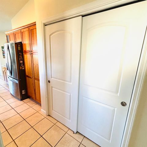 4515 Crossroads Drive, Bay City, MI 48706