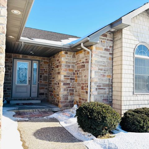 4515 Crossroads Drive, Bay City, MI 48706