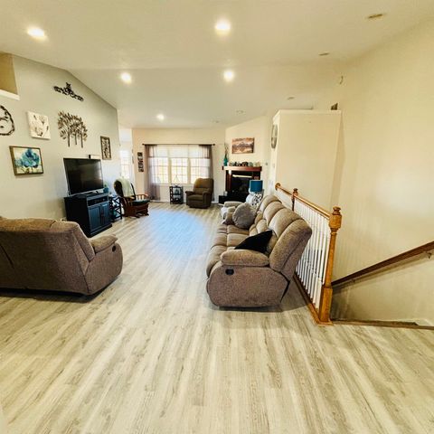 4515 Crossroads Drive, Bay City, MI 48706