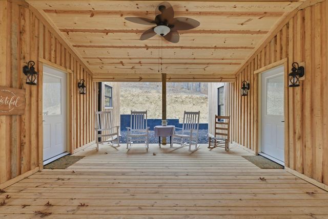790 McSwain Branch Road, Irvine, KY 40336