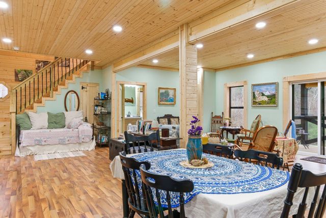 790 McSwain Branch Road, Irvine, KY 40336