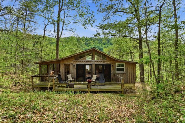 790 McSwain Branch Road, Irvine, KY 40336