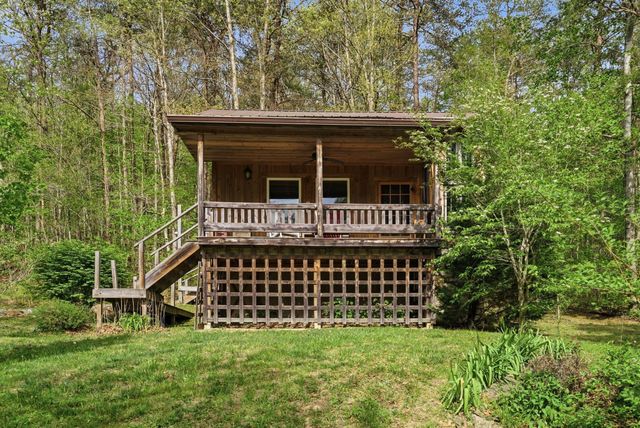 790 McSwain Branch Road, Irvine, KY 40336
