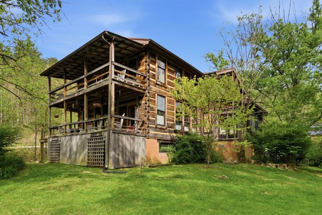 790 McSwain Branch Road, Irvine, KY 40336