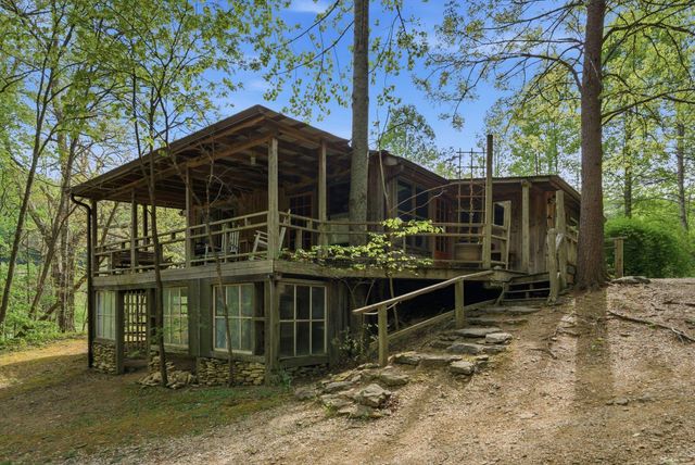 790 McSwain Branch Road, Irvine, KY 40336