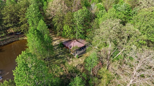 790 McSwain Branch Road, Irvine, KY 40336