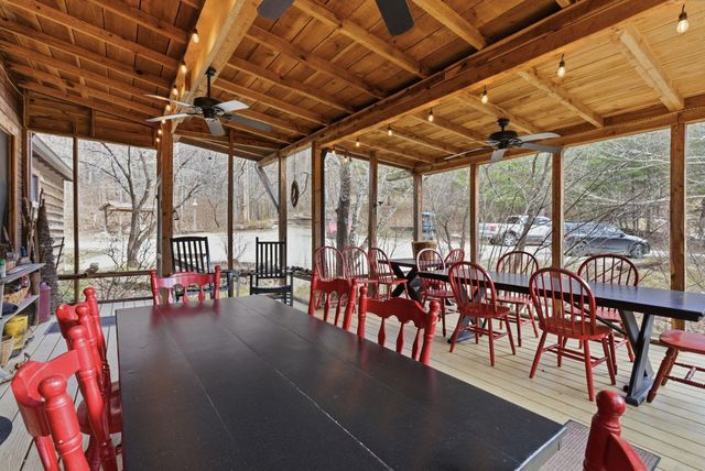 790 McSwain Branch Road, Irvine, KY 40336