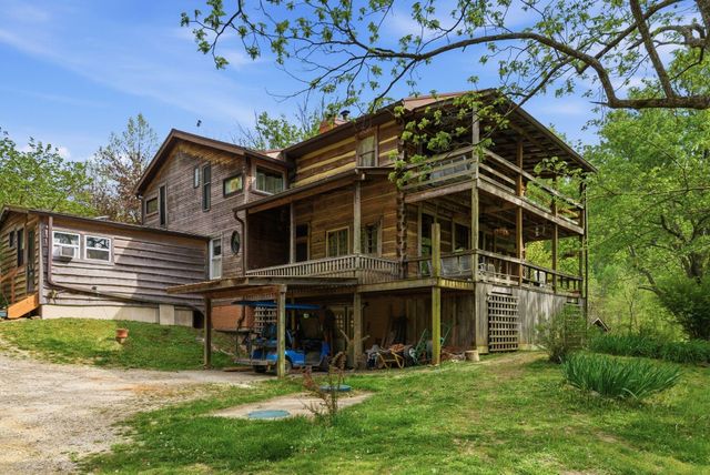 790 McSwain Branch Road, Irvine, KY 40336