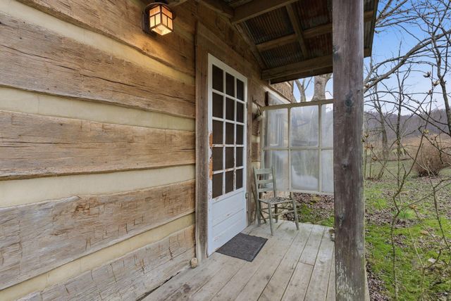 790 McSwain Branch Road, Irvine, KY 40336