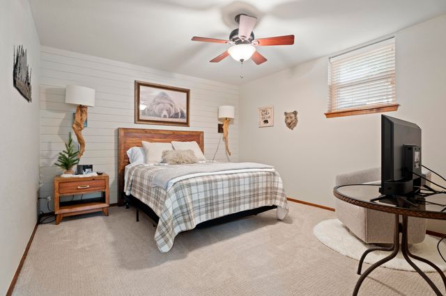 231 Anchor Road, Grove, OK 74344