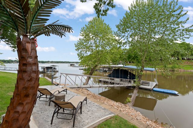 231 Anchor Road, Grove, OK 74344