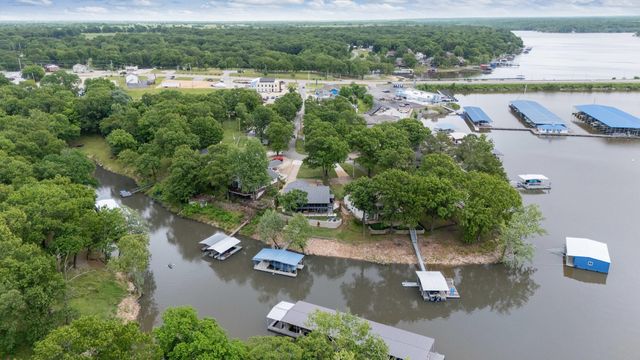 231 Anchor Road, Grove, OK 74344