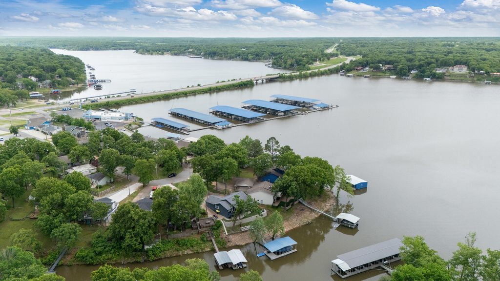 231 Anchor Road, Grove, OK 74344