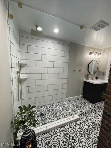 154 Bellfield Avenue, Elyria, OH 44035