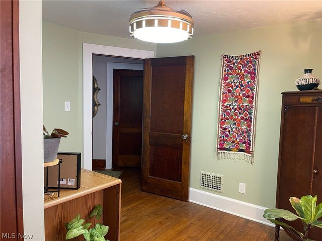 154 Bellfield Avenue, Elyria, OH 44035