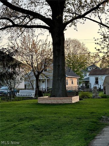 154 Bellfield Avenue, Elyria, OH 44035