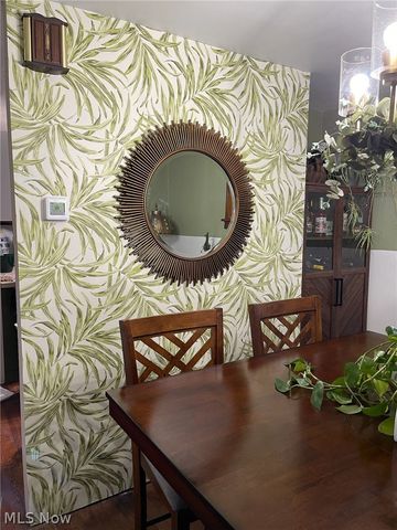 154 Bellfield Avenue, Elyria, OH 44035