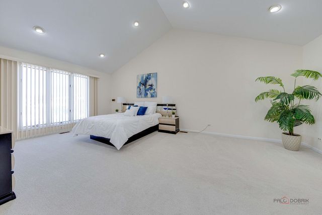 2111 Franklin Drive, Glenview, IL 60026