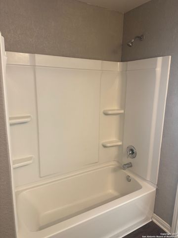 2927 Emery, San Antonio, TX 78222